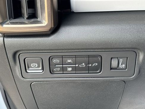 New 2025 GMC Hummer EV 3X w/ Extreme Off-Road Package image 18