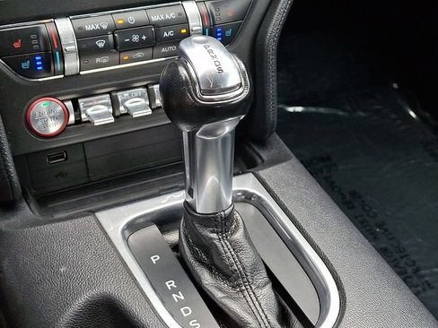 Used 2019 Ford Mustang Premium RWD image 15