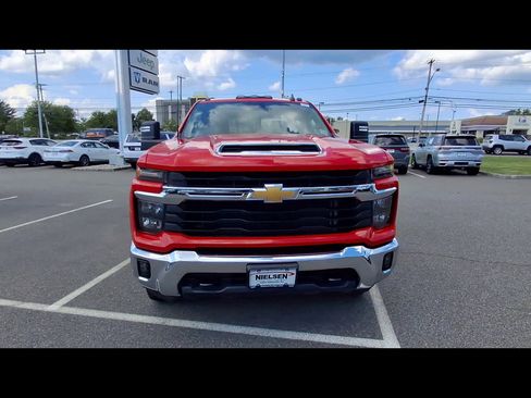 Used 2026 Chevrolet Silverado 2500 LT AWD/4WD image 3