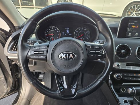 Used 2019 Kia Stinger RWD image 16