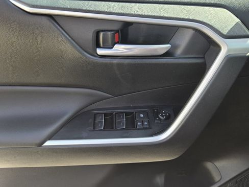 Used 2024 Toyota RAV4 XLE AWD/4WD image 26