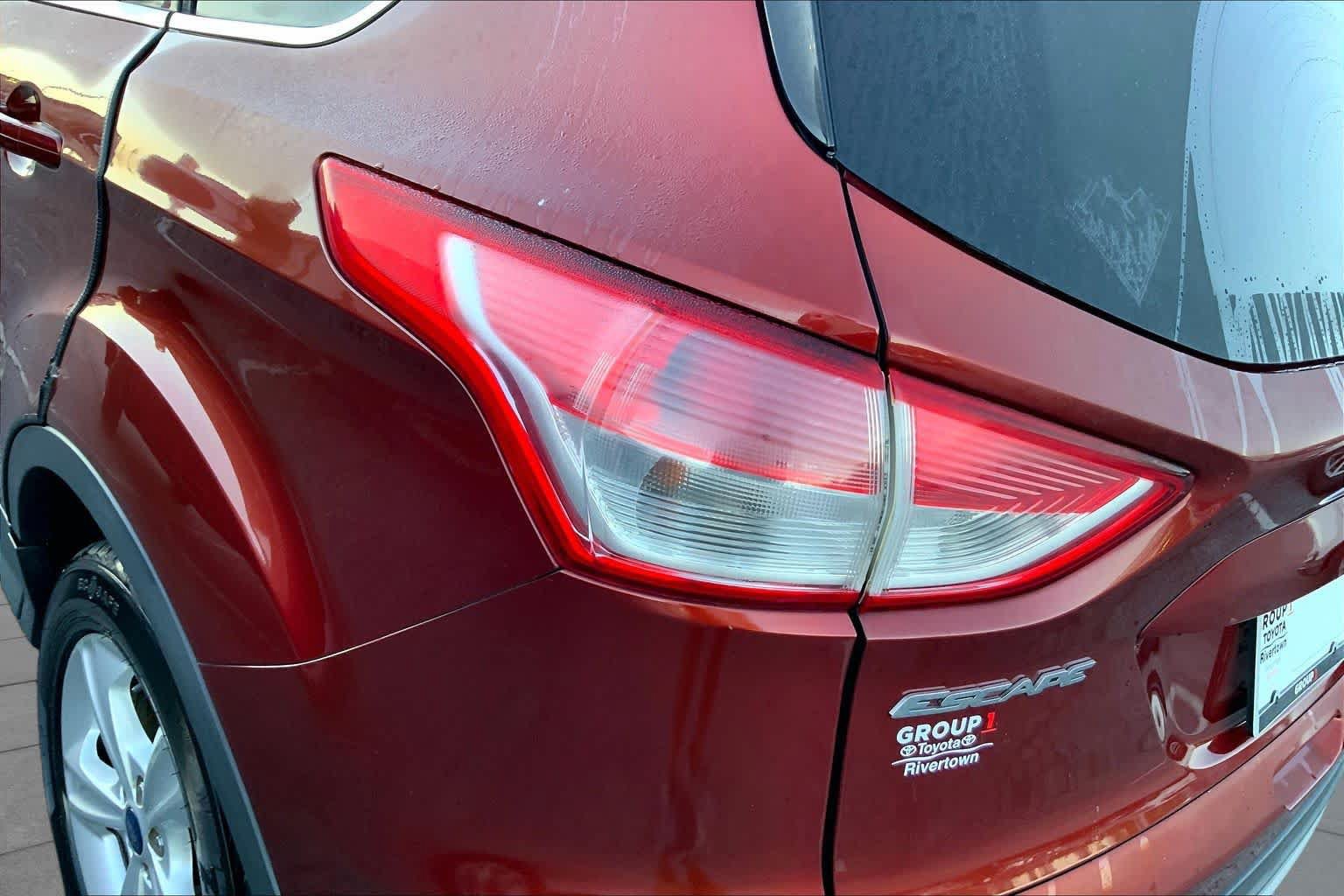 Used 2014 Ford Escape SE w/ Equipment Group 201A FWD image 25