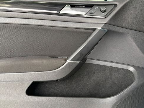 Used 2017 Volkswagen GTI Sport image 14