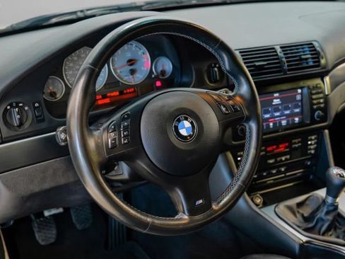 Used 2003 BMW M5 RWD image 23