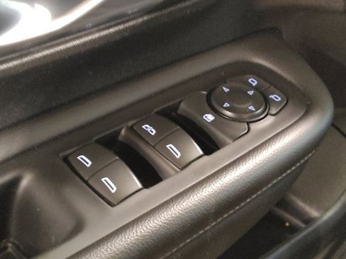 Used 2022 GMC Terrain SLE w/ Elevation Edition FWD image 27