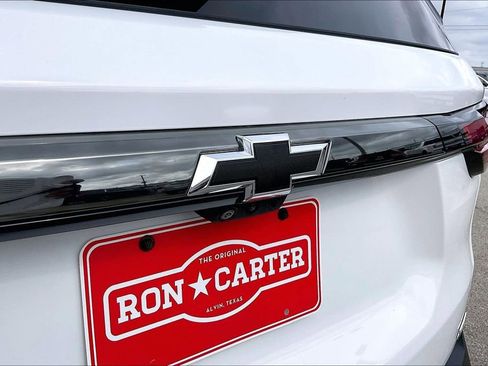 Used 2023 Chevrolet Traverse RS image 27