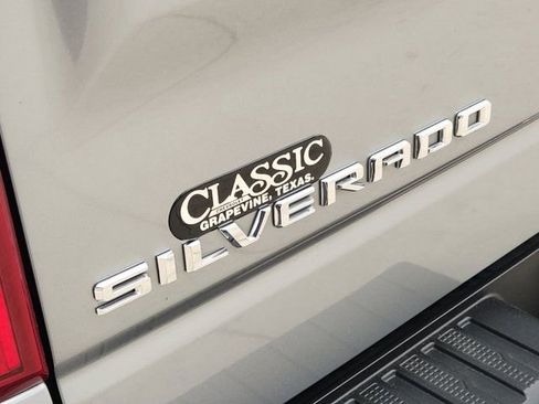 Used 2023 Chevrolet Silverado 1500 High Country w/ High Country Premium Package image 8