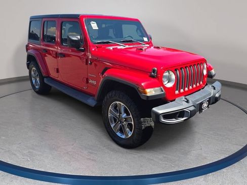 Used 2019 Jeep Wrangler Unlimited Sahara AWD/4WD image 4