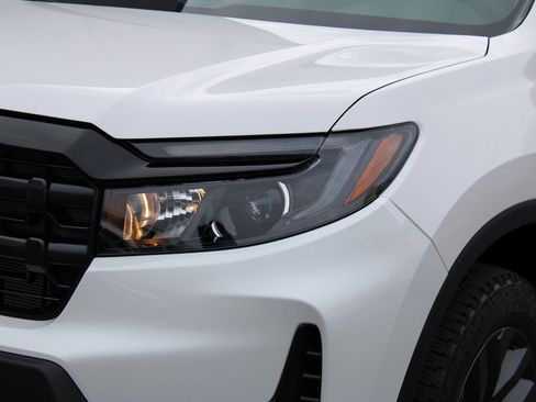 New 2026 Honda Ridgeline Sport image 2