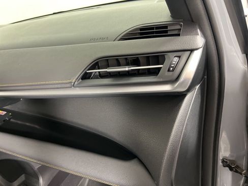 Used 2025 Toyota Sienna XLE Woodland Edition image 10