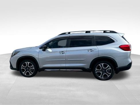 Used 2024 Subaru Ascent Limited w/ Technology Package AWD/4WD image 2