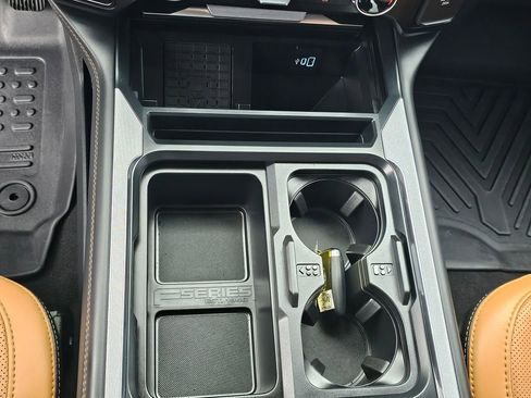 Used 2024 Ford F450 Platinum w/ FX4 Off-Road Package image 24