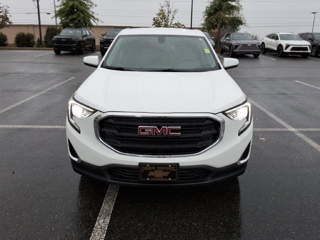 Used 2019 GMC Terrain SLE w/ LPO, Floor Liner Package AWD/4WD image 2