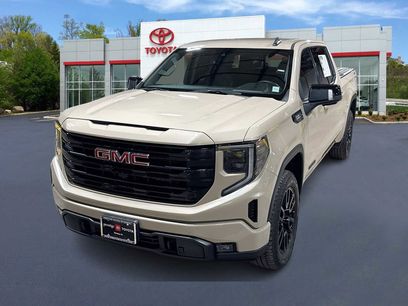Used 2022 GMC Sierra 1500 Elevation w/ Preferred Package