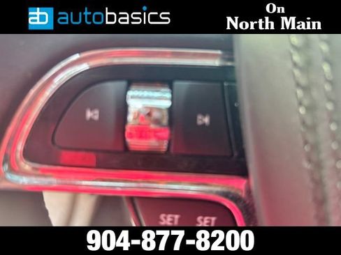 Used 2017 Lincoln Continental Select FWD image 39