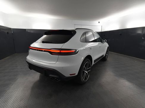 Used 2026 Porsche Macan AWD/4WD image 7