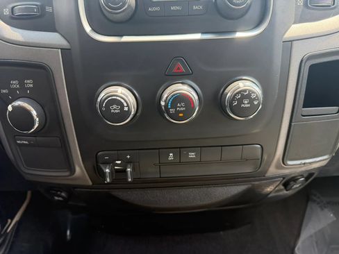 Used 2015 RAM 1500 Tradesman w/ Popular Equipment Group AWD/4WD image 27