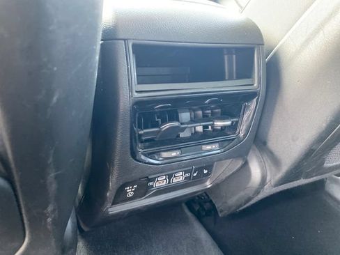 Used 2023 Jeep Grand Cherokee Limited AWD/4WD image 20