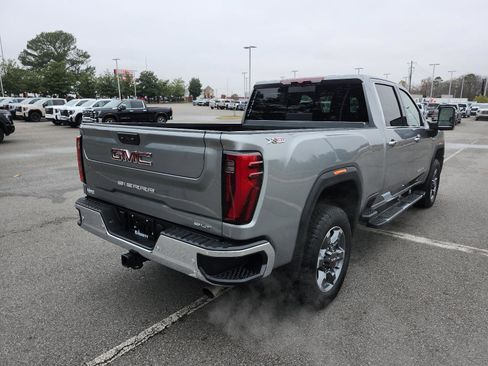 Certified 2025 GMC Sierra 2500 SLT w/ SLT Premium Package image 3