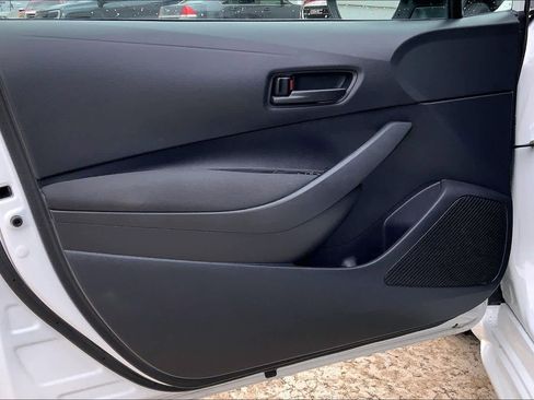 Used 2025 Toyota Corolla LE image 22