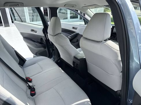 Used 2023 Toyota Corolla Cross L FWD image 33