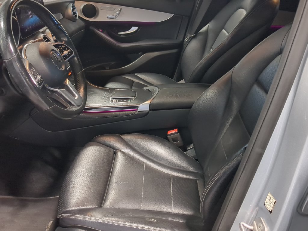 Used 2021 Mercedes-Benz GLC 300 4MATIC image 19