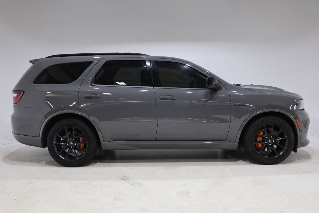 Used 2023 Dodge Durango R/T w/ Hemi Orange Plus Package AWD/4WD image 9