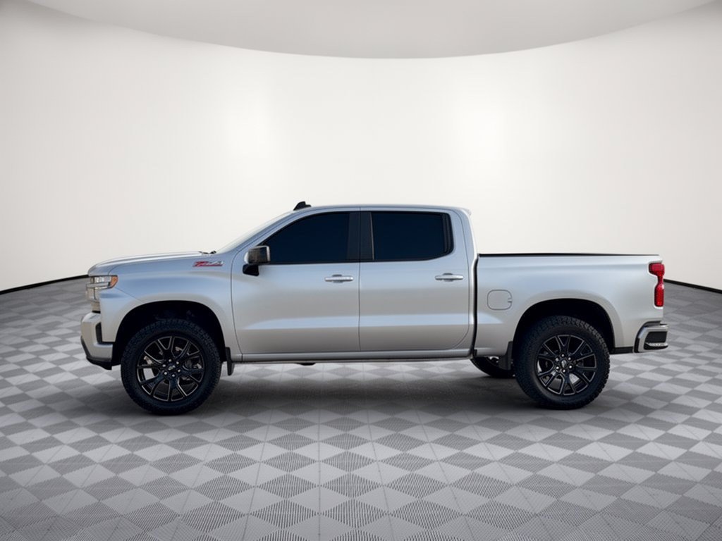 Used 2022 Chevrolet Silverado 1500 RST w/ Convenience Package II AWD/4WD image 2
