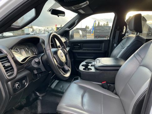 Used 2022 RAM 2500 Tradesman w/ Chrome Appearance Group image 10