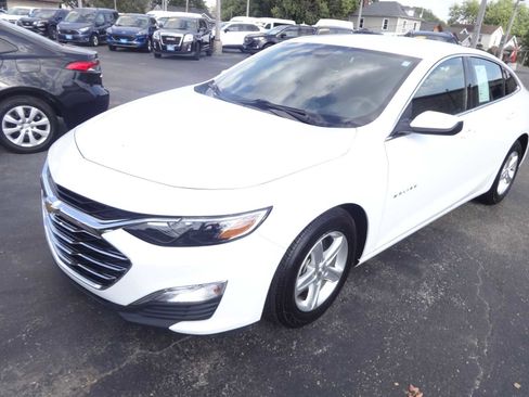 Used 2021 Chevrolet Malibu LS image 3