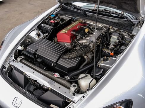 Used 2004 Honda S2000 image 41