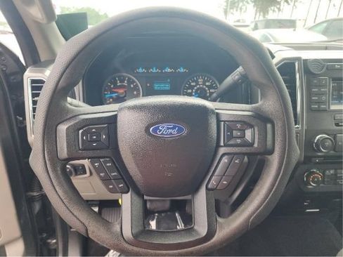 Used 2017 Ford F150 XLT RWD image 5