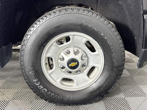 Used 2024 Chevrolet Silverado 2500 W/T AWD/4WD image 29