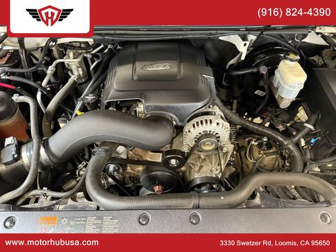 Used 2013 Chevrolet Tahoe LTZ AWD/4WD image 20