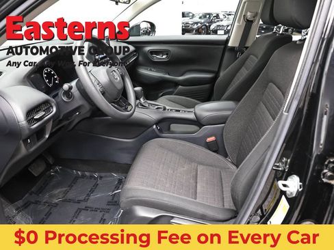 Used 2023 Honda HR-V LX image 14