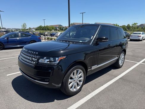 Used 2017 Land Rover Range Rover HSE AWD/4WD image 2