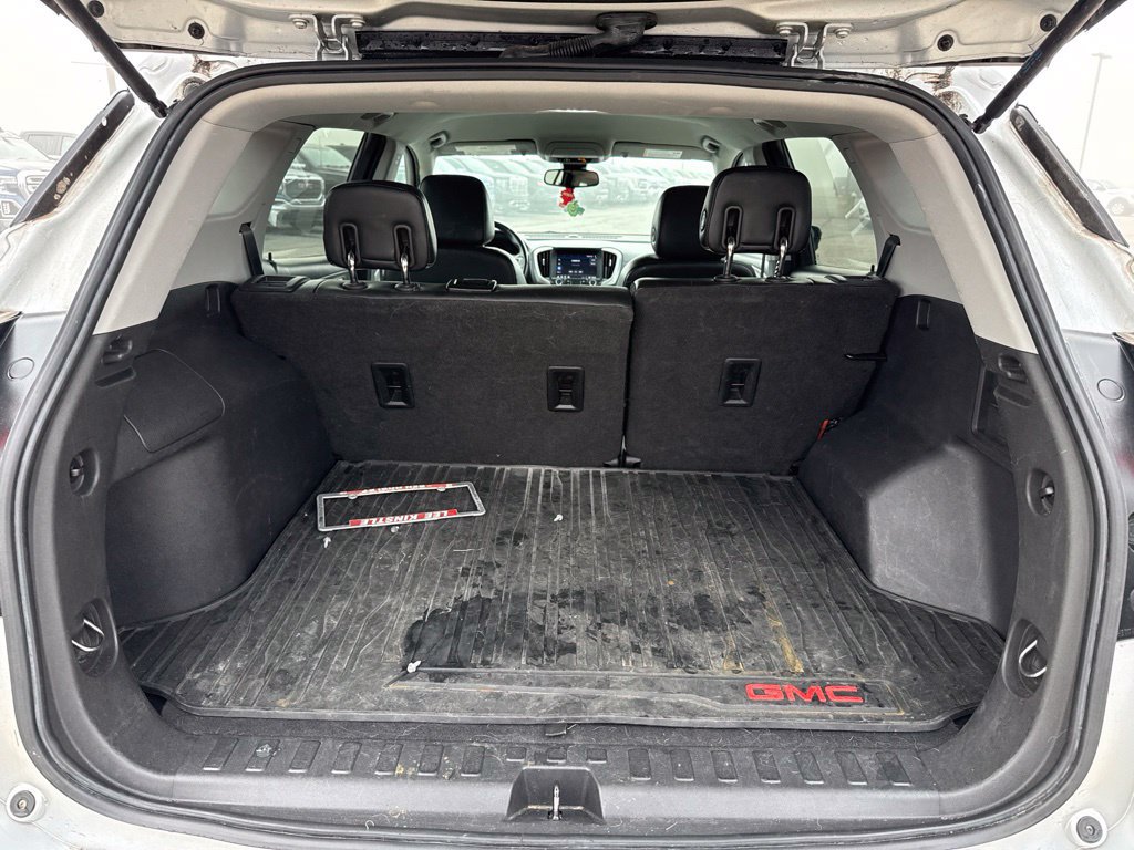 Used 2020 GMC Terrain SLT AWD/4WD image 9