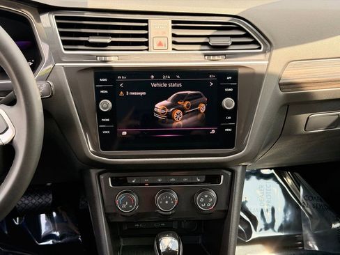 Used 2024 Volkswagen Tiguan Wolfsburg Edition AWD/4WD image 19