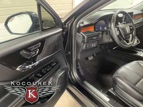 Used 2022 Lincoln Corsair Reserve w/ Equipment Group 201A AWD/4WD image 10