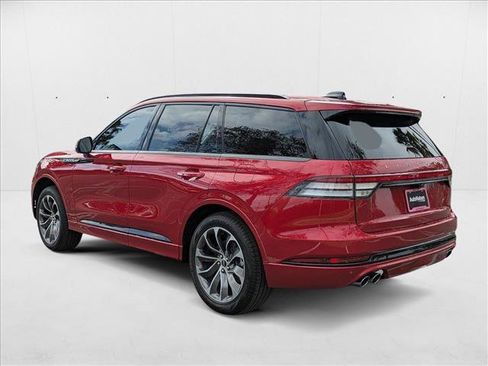 New 2025 Lincoln Aviator AWD w/ Jet Appearance Package image 8