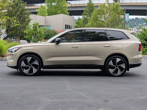 Used 2025 Volvo EX90 Ultra AWD/4WD image 4
