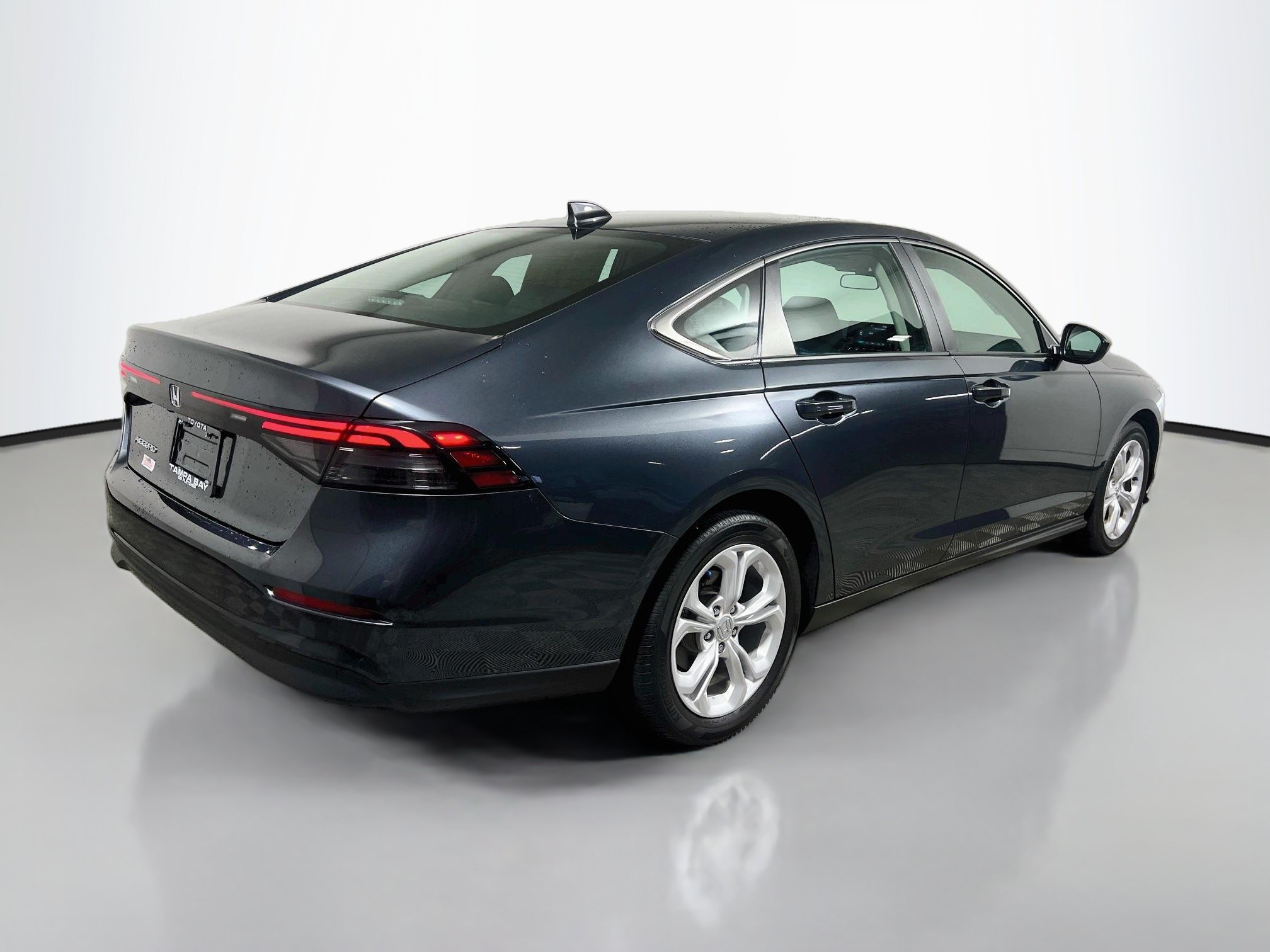 Used 2024 Honda Accord LX image 4