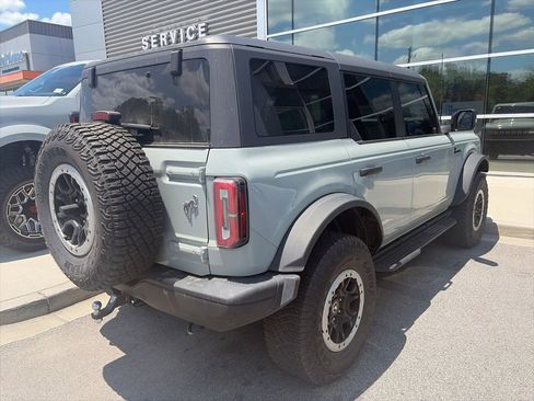 Used 2023 Ford Bronco Badlands w/ Sasquatch Package AWD/4WD image 5