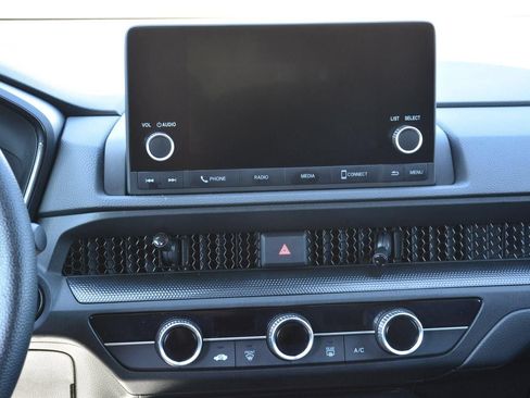 Used 2025 Honda CR-V LX image 11