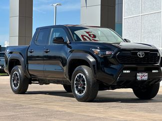 Certified 2025 Toyota Tacoma TRD Off-Road video 2