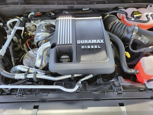 New 2026 GMC Yukon AT4 w/ AT4 Preferred Package AWD/4WD image 24