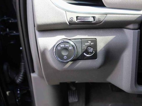Used 2017 Chevrolet Traverse LS FWD image 13