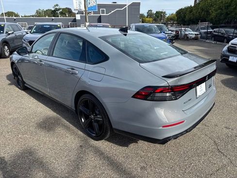 Used 2024 Honda Accord Sport image 17