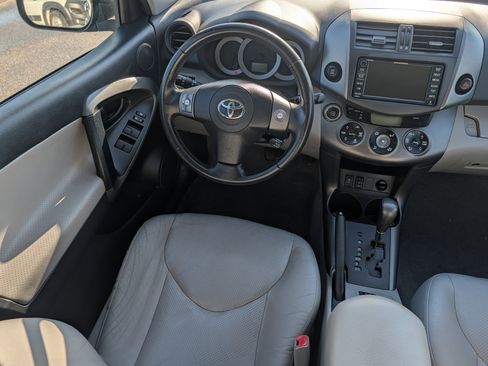 Used 2010 Toyota RAV4 Limited image 9