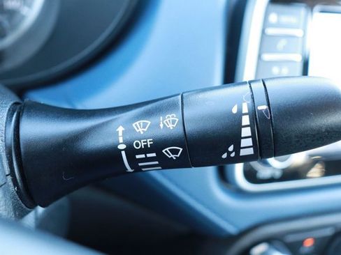 Used 2023 Nissan Versa SV image 20